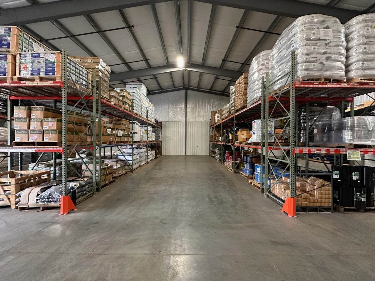 Distribution warehouse racking